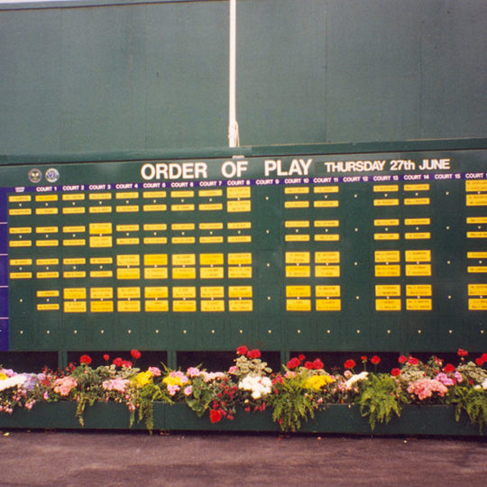 Wimbledon’da günün programını gösteren tablo 